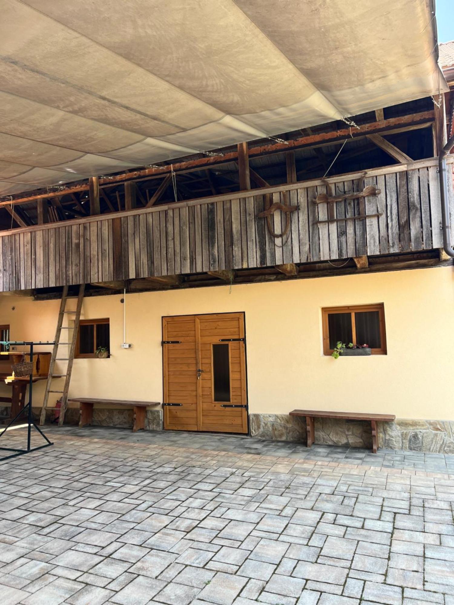 Domacija Brdar Villa Adlesici Exterior photo